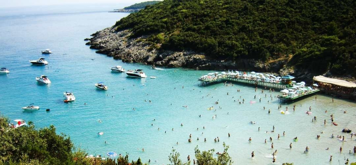 22 годишно момче од Тетово се удави на плажа во Црна Гора