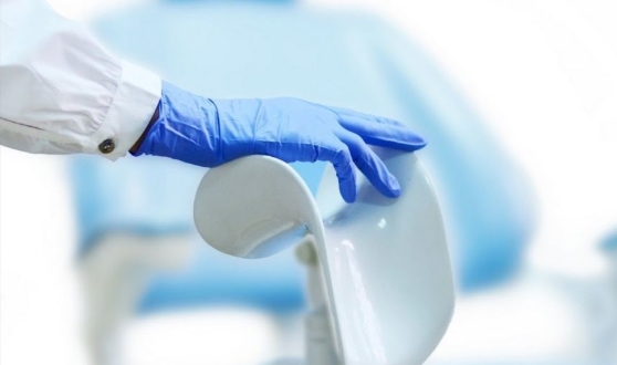 ДА ИНТЕРВЕНИРАЛЕ НА ВРЕМЕ БЕБЕТО ЌЕ ПРЕЖИВЕЕЛО: Обвинение против двајца гинеколози од Битола