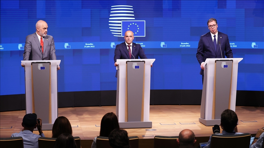 Вучиќ за иницијативата „Отворен Балкан“ : Сит сум од игрите на ЕУ