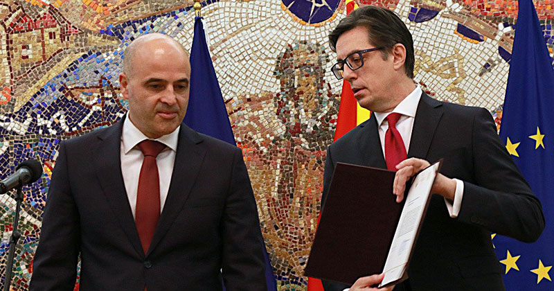 По Османи, на ред за навреди на Википедија дојдоа и Ковачевски и Пендаровски