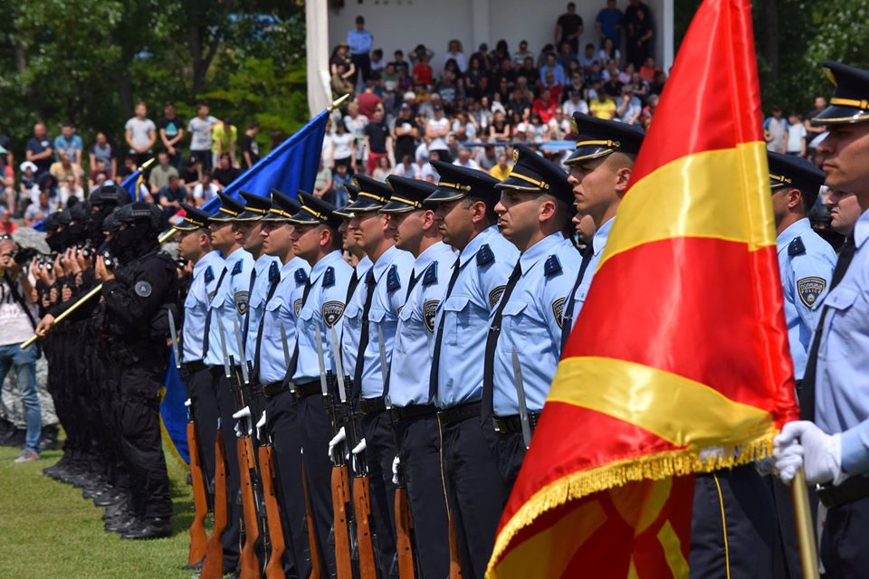 МВР ги зголемува платите