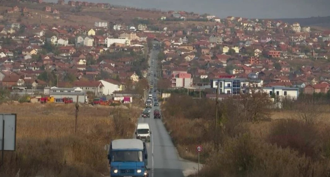 АРАЧИНОВО 30 часа без струја – „Не може да го поправиме дефектот оти сме тепани!“