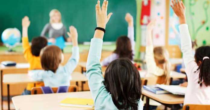 Учебници НЕМА, ќе се учи од ЛИСТОВИ – НЕМА учебници за прво, второ, четврто и петто одделение