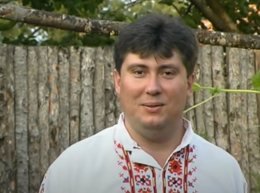 (Фото) Вака денес изгледа пејачот на хитот „Васко жабата“: