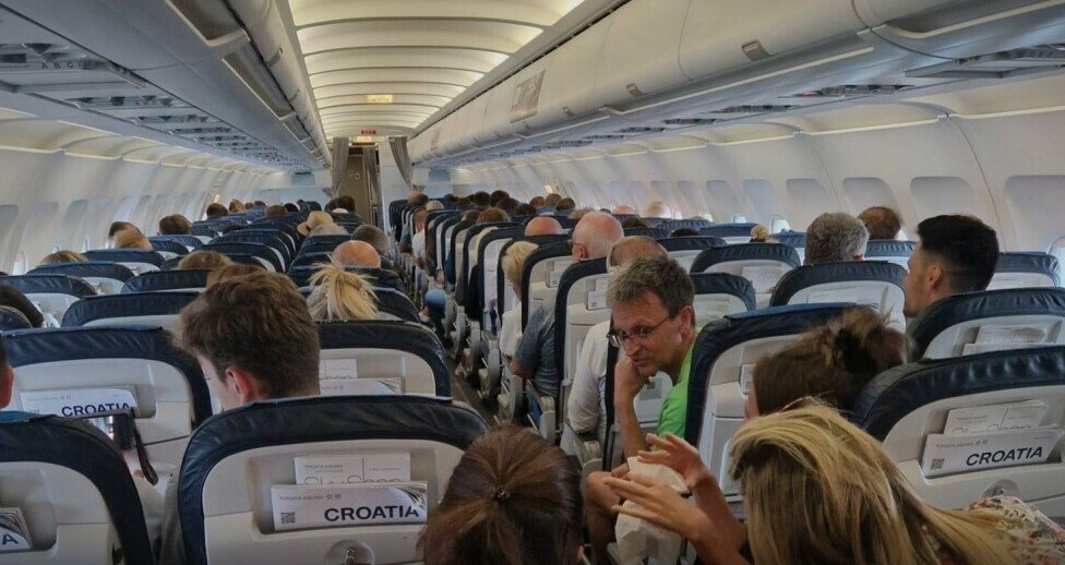 Гром удрил во авион, патниците пееле: „Не може нам нико ништа, јачи смо од судбине“