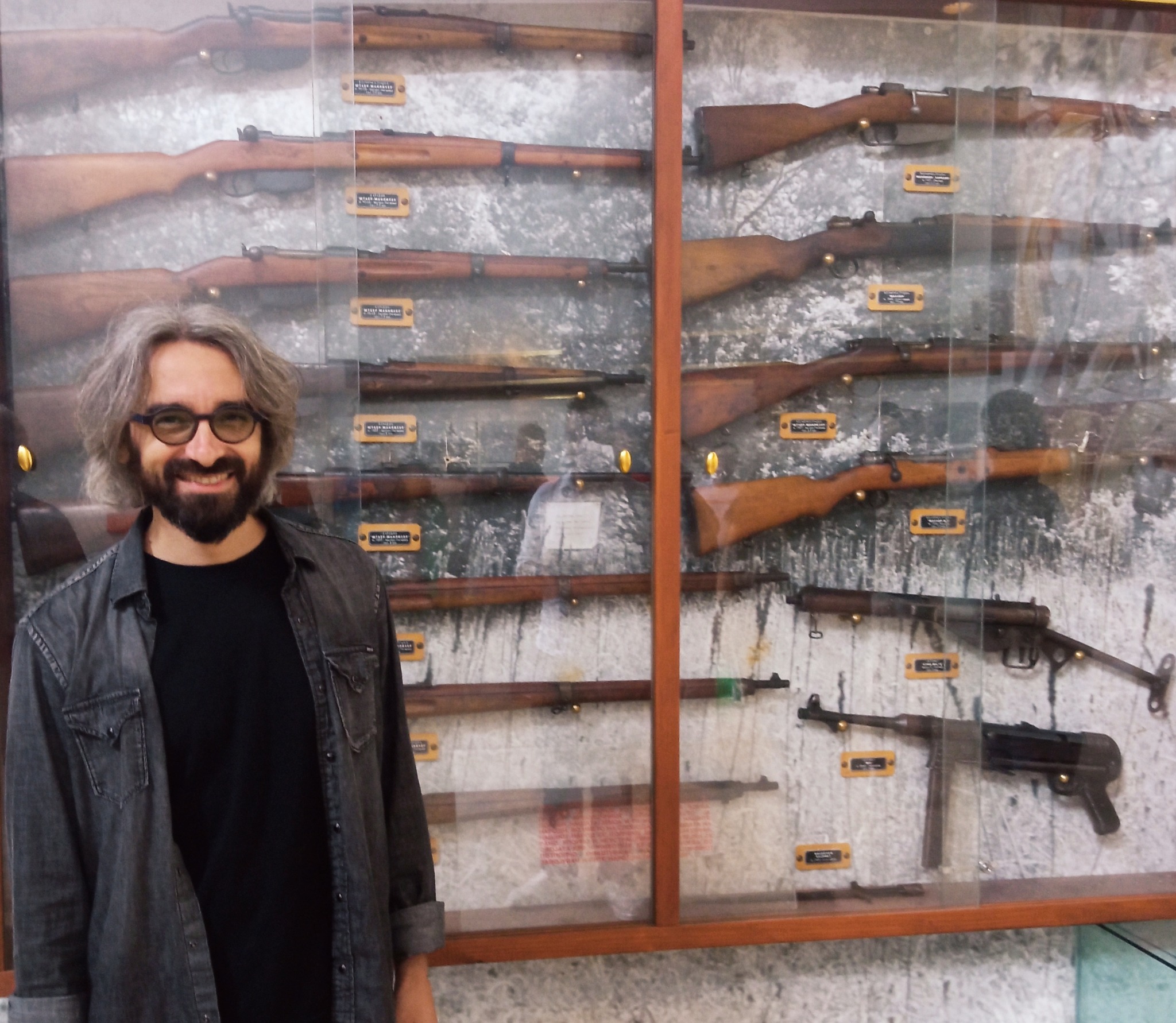 Апасиев ја репетира пушката Берданка: Завршивме со теоретските предавања, сега преминуваме на практична настава.