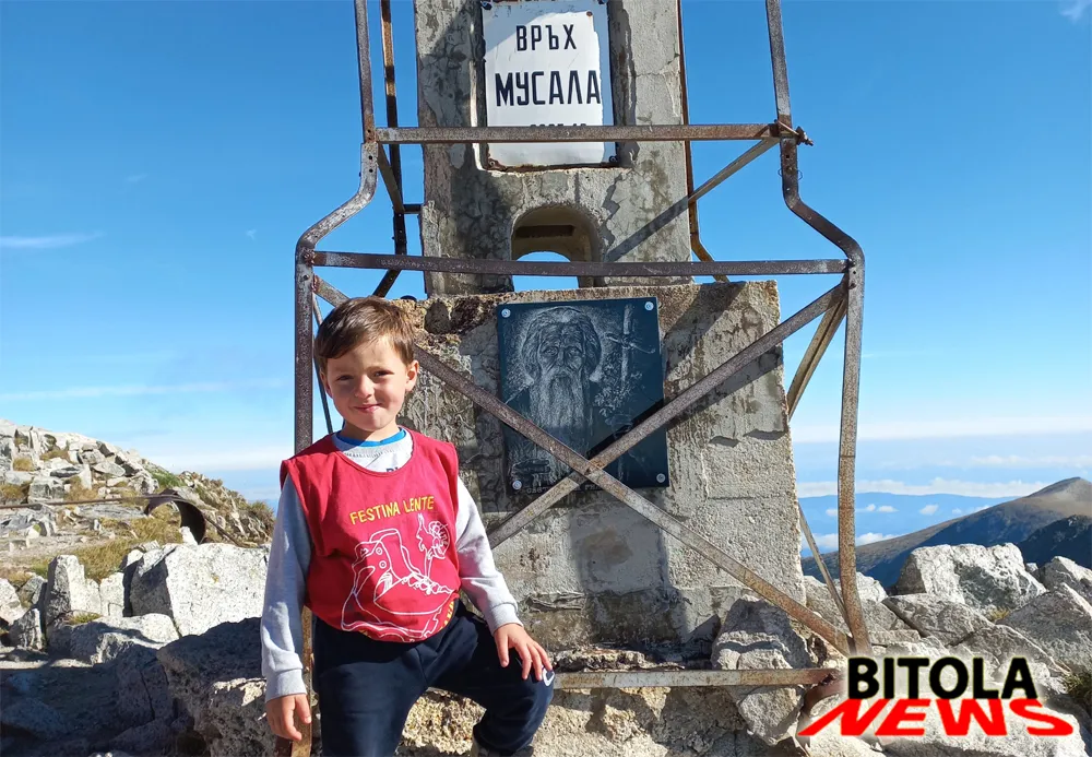 Четиригодишниот Дејан Трајковски самостојно се искачи на врвот Мусала на 2.925 м.н.в