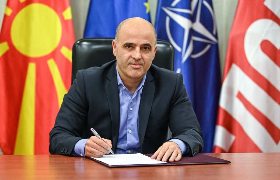 Ќе плаќавте пет пати повисоки сметки за струја, да не се субвенциите од овој благословен човек