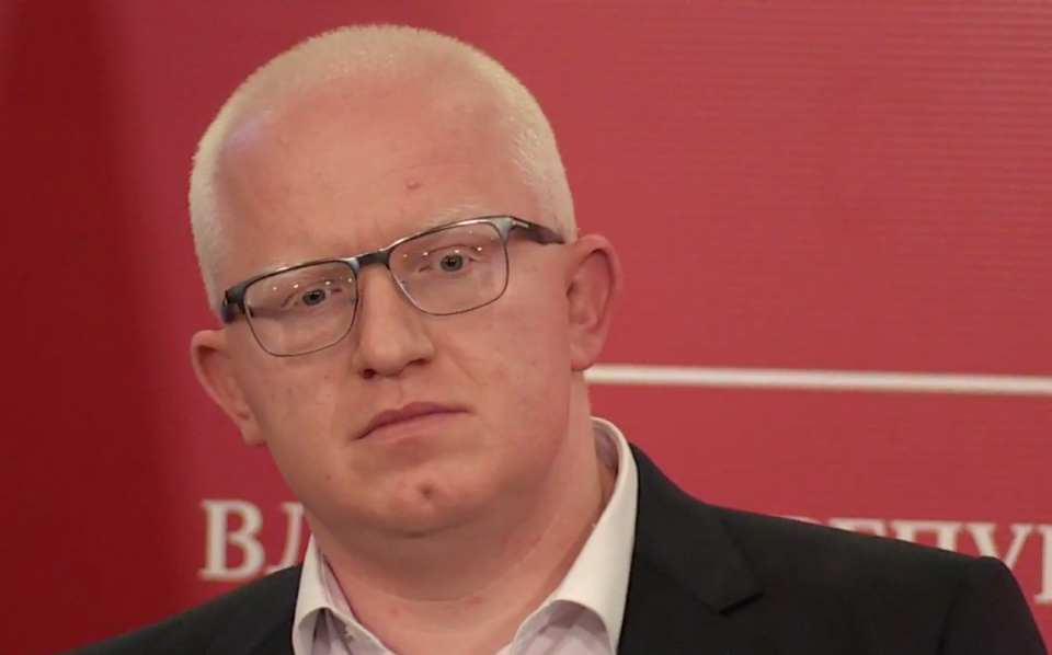 Одложено е рочиштето за Драги Рашковски, судијката добила внука