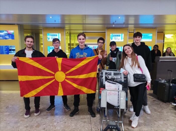 Македонски средношколци направија робот за 8 дена – Добија бронза на светскиот натпревар по роботика!