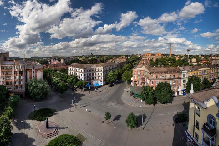 Путин не запира: Русите го бомбардираат родниот град на Зеленски