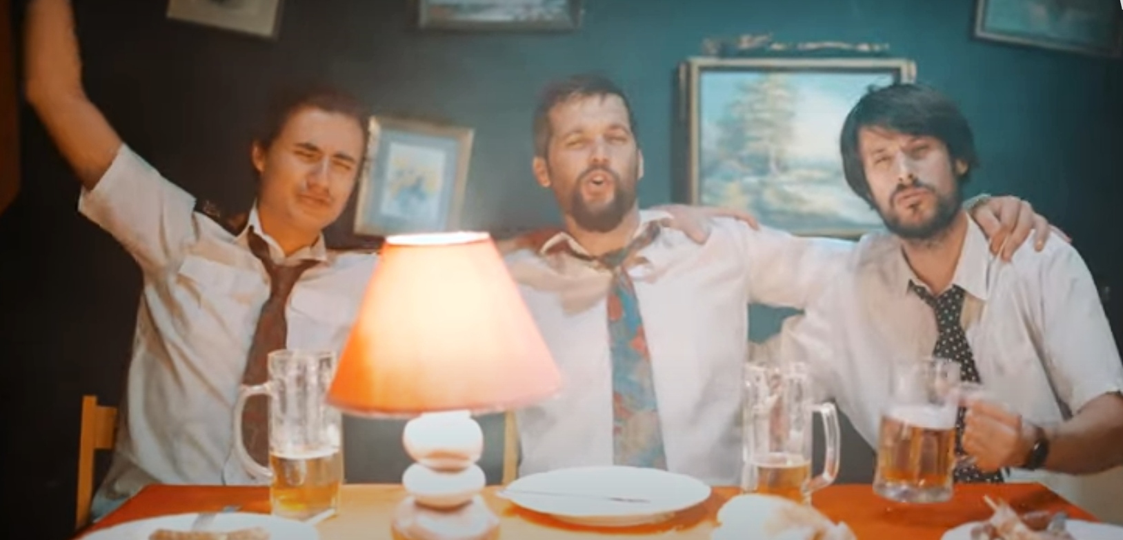 „Во македонски ресторан“ – Нов хит на социјалните мрежи