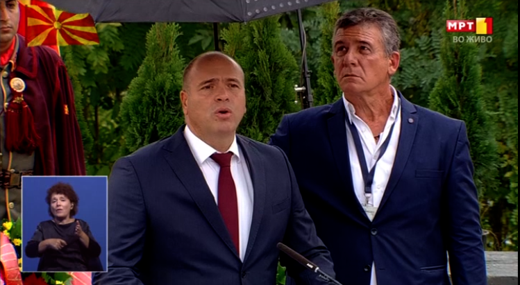 Димитриевски остро кон фашистите: Нека разберат клетите фашисти, македонско име нема да загине!