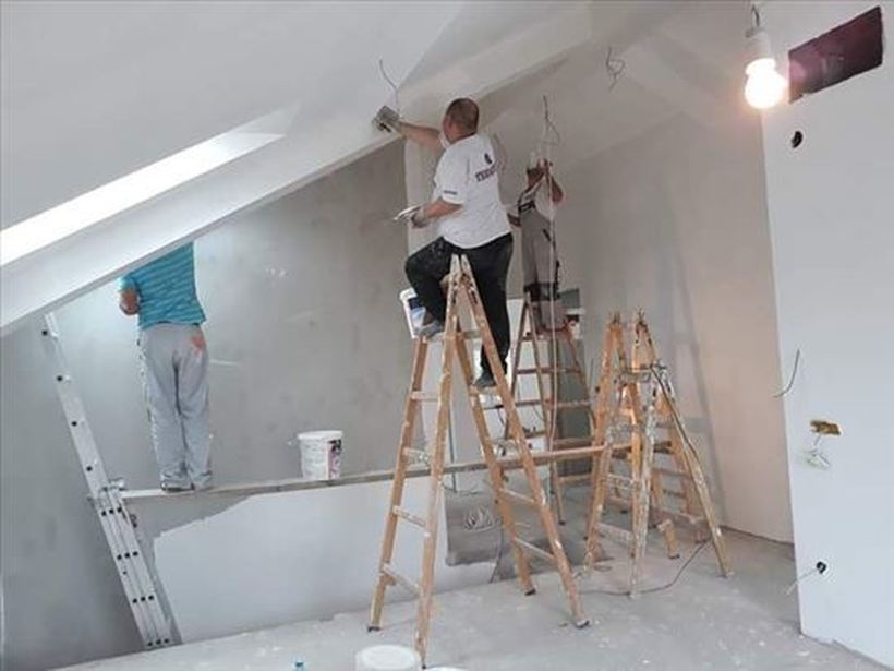 За молерисување на 100 квадрати и до 1.000 евра: За добар молер денес се чека и до три месеци!