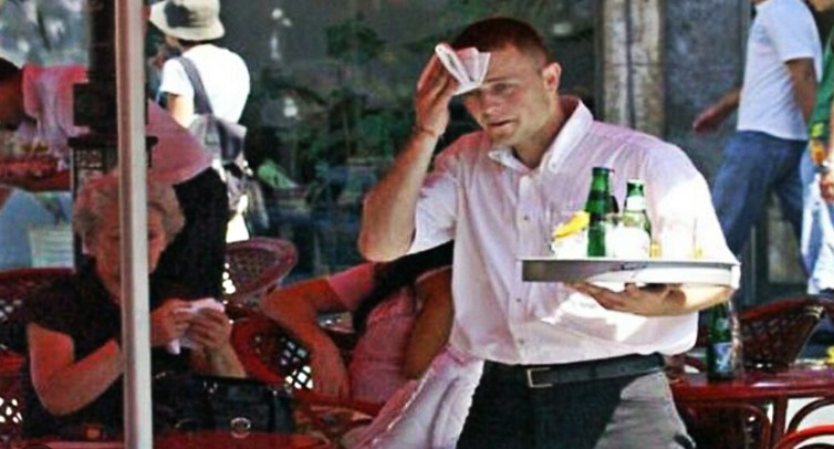 Му залепија КРИВИЧНА на директорот од Прилеп кој зел НЕПЛАТЕН ОДМОР за да работи како КЕЛНЕР во Хрватска