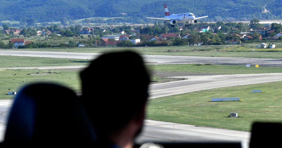 Ова се ДИРЕКТОРИТЕ во МНАВ што земаат ПЛАТА по 345.000 ДЕНАРИ МЕСЕЧНО !