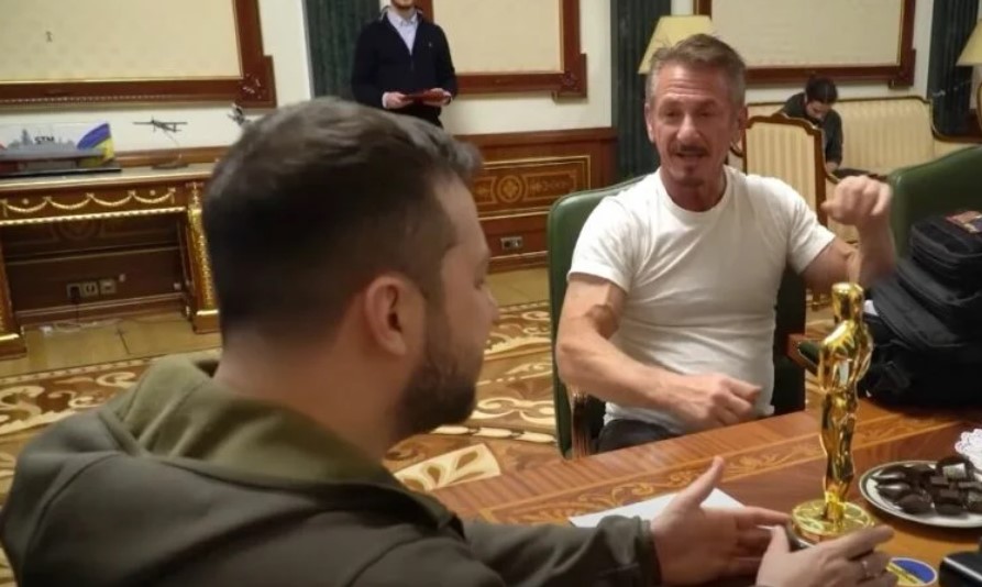 (Видео) Зеленски доби ОСКАР – Холивудскиот актер Шон Пен му го поклони својот оскар