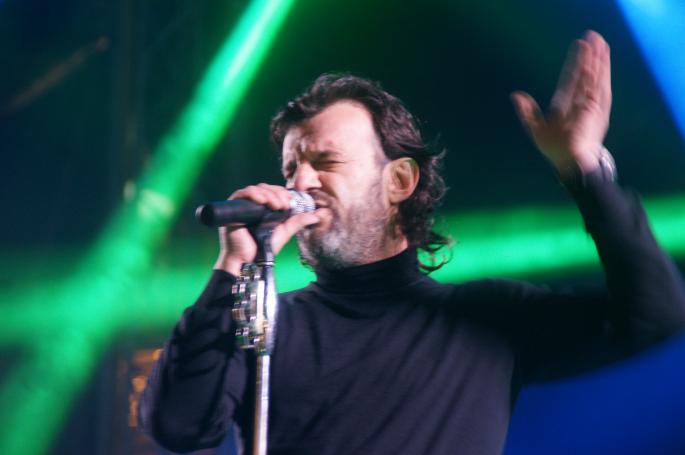 На Аца Лукас му се слошило па прекинал концерт во Охрид – Публиката бесна: Плативме 9.000 денари за две-три песни