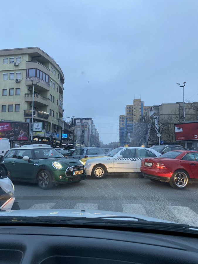 Цело Скопје е БЛОКИРАНО!
