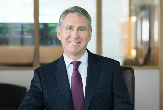 Милијардер ги наградил своите 10.000 вработени со ПАТУВАЊЕ