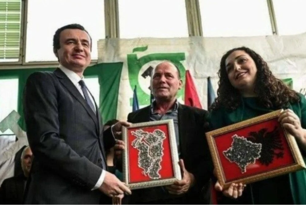 Ќе реагира ли Османи? Курти додели слики со „Голема Албанија“ сосе пола Македонија во неа