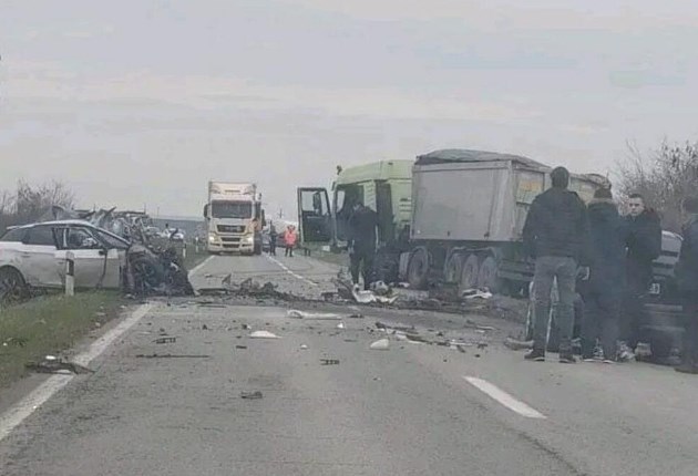 ГОЛЕМА ТРАГЕДИЈА: Тренерот на Партизан заспал зад воланот!