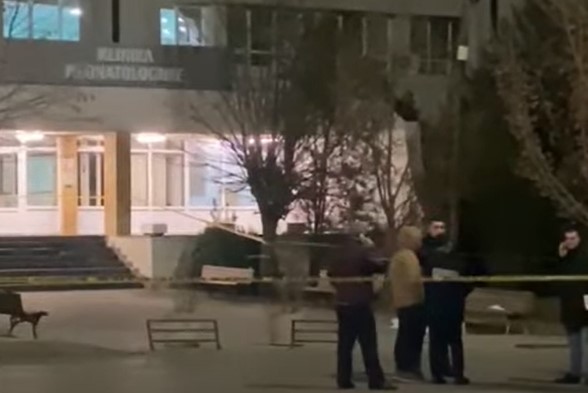 (Видео) ХОРОР во Приштина: Бремена жена изрешетана пред болница!