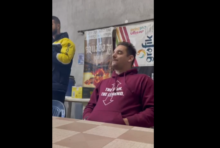 Маестралната изведба на “Учи ме мајко, карај ме” од Македонец од Лерин (ВИДЕО)