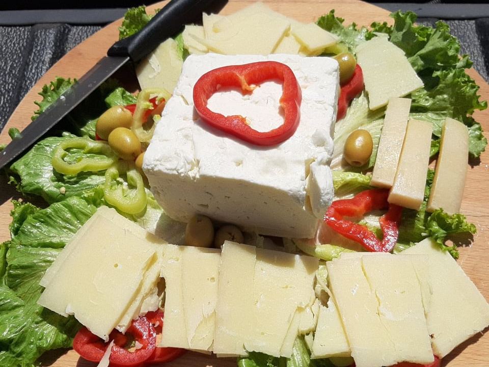 Оваа храна не ја гответе на 31 декември: Носи несреќа, а во една намирница буквално „се давиме“