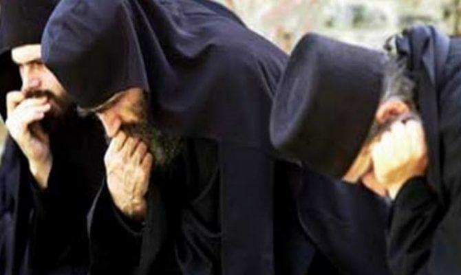 Славата и парите не биле доволни за да го задржат во светот – Отец Василиј ЕДИНСТВЕНИОТ МАКЕДОНЕЦ НА СВЕТА ГОРА (Фото)