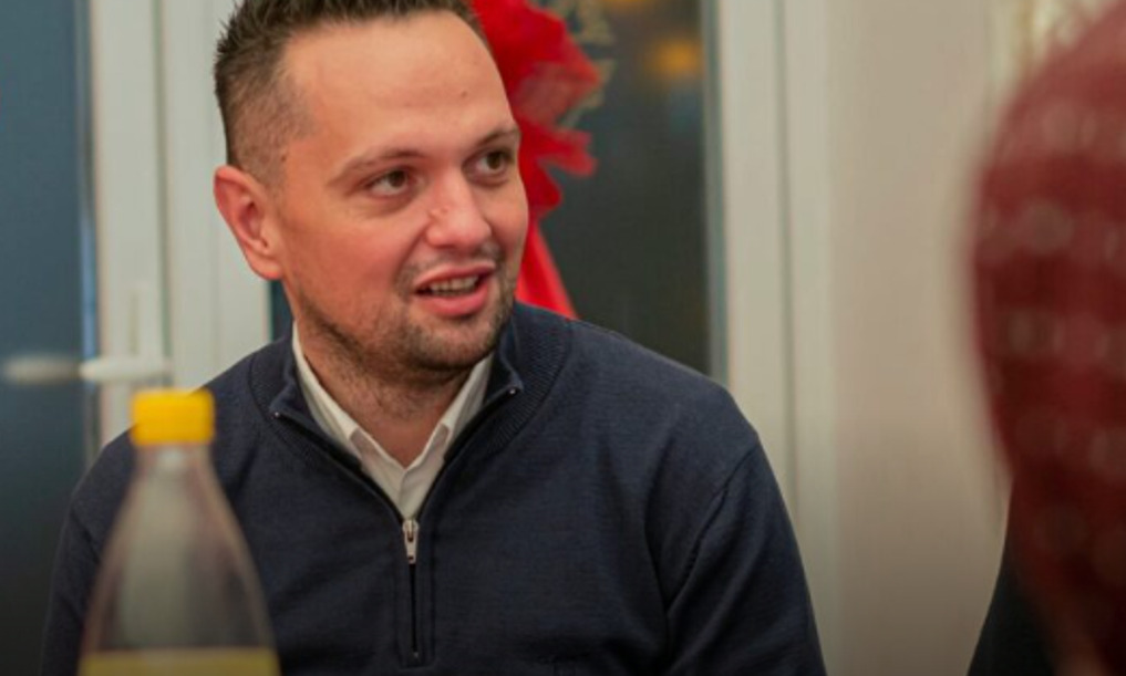 Само во Македонија – Градоначалник шамарал полицаец, седеле во иста кафеана ама имале нерасчистени сметки