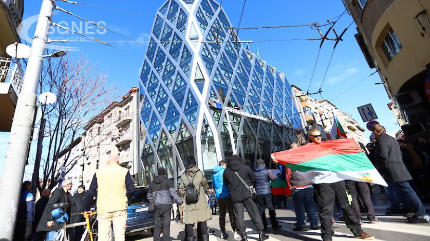 ПРОТЕСТОТ ВО СОФИЈА ИЗДИШИ – Дури десетина бугари се собраа за правата на „македонските бугари“