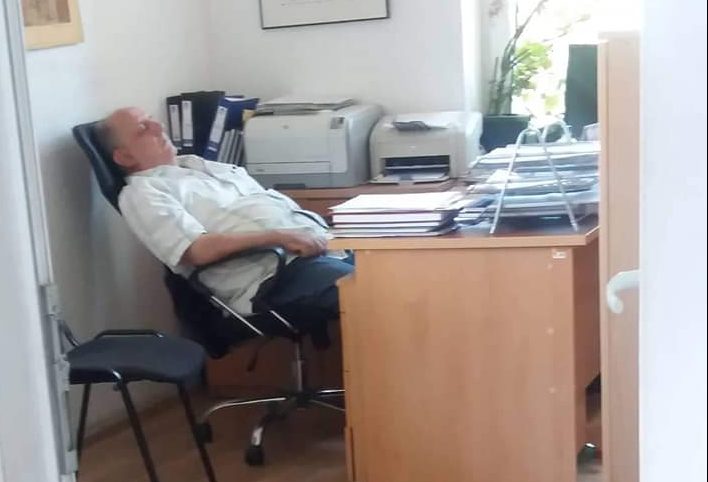 Административците ќе тријат раце: Во март зголемување на платите во јавниот сектор