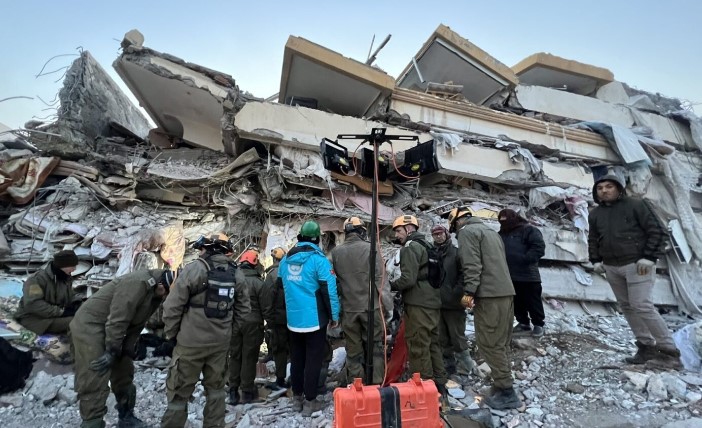 Доктор Николов доброволно се пријавил за Турција да им помага на повредените