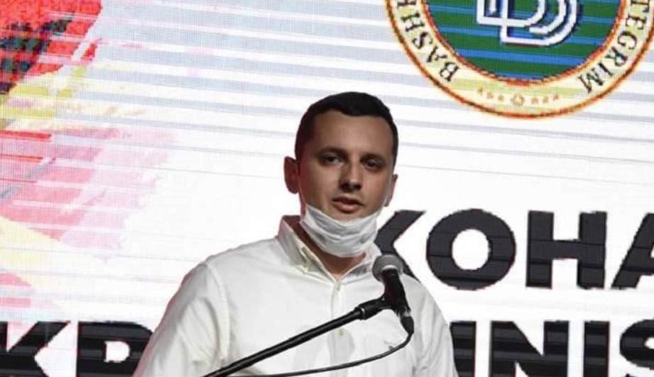 ХАОС, ХАКИРАЊЕ И НЕРВОЗИ – Генералниот ДИРЕКТОР на ФЗО АСАНИ му ја „КИДНАЛ“ во САД на годишен одмор