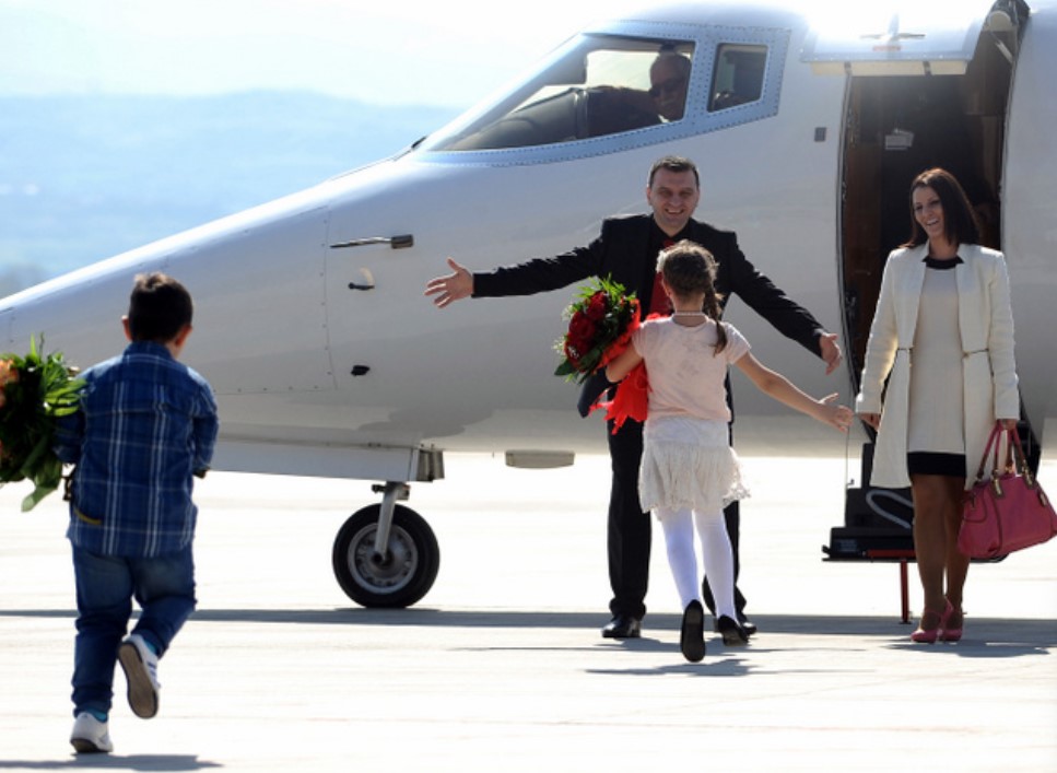 Мелани Тарчуловска наполни 18 години (Фото)