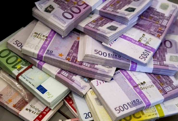 Маж влегол во турската амбасада во САД и донирал 30 милиони долари за Турција и Сирија!