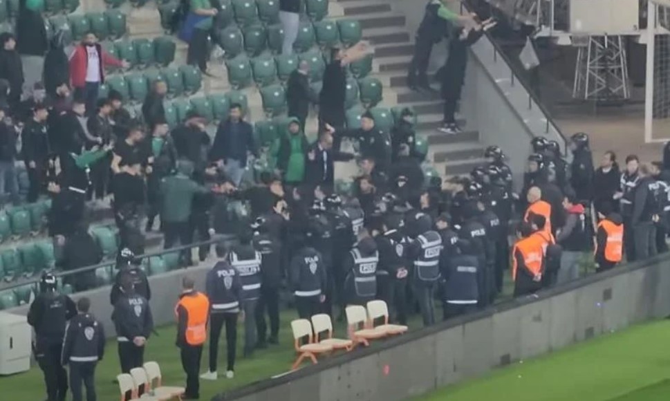 Хуманитарен натпревар во Турција се претвори во голем срам (Видео)