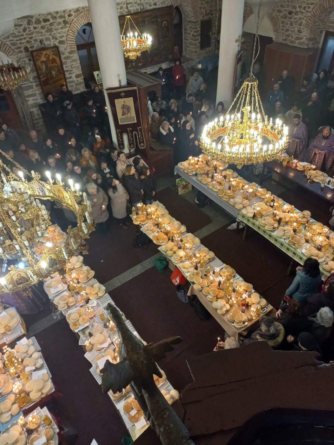 Величенствена слика од прилепските црковни храмови (Фото)