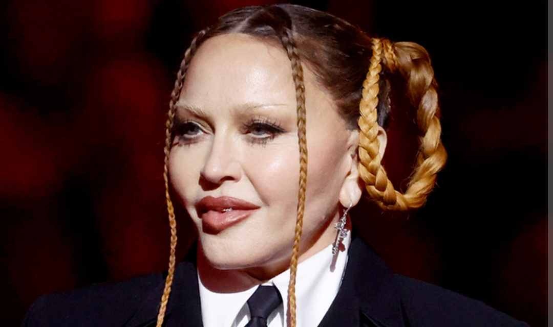 Баба Мадона и на 65 години со нова љубов – ново младо момче (Фото)