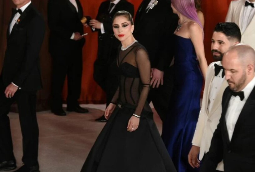 Лејди Гага со човечки гест воодушеви на ОСКАРИТЕ! (Видео)