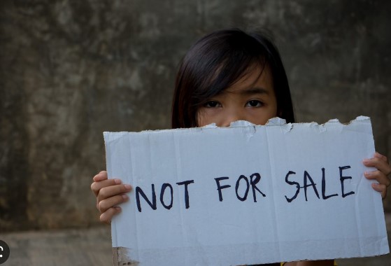 Дедо си ја продал внуката за 6.000 евра, па се предомислил – тоа го платил со живот