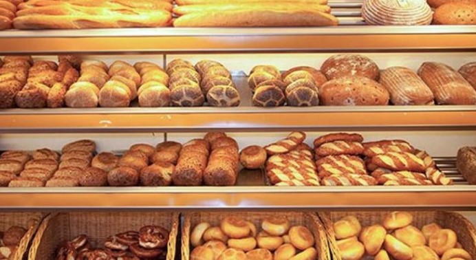 Над 300.000 денари казна за четири фирми кои продавале леб по поскапа цена