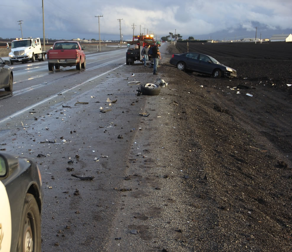 Две деца на 14 години возеле автомобил, направиле судар со тешки повреди