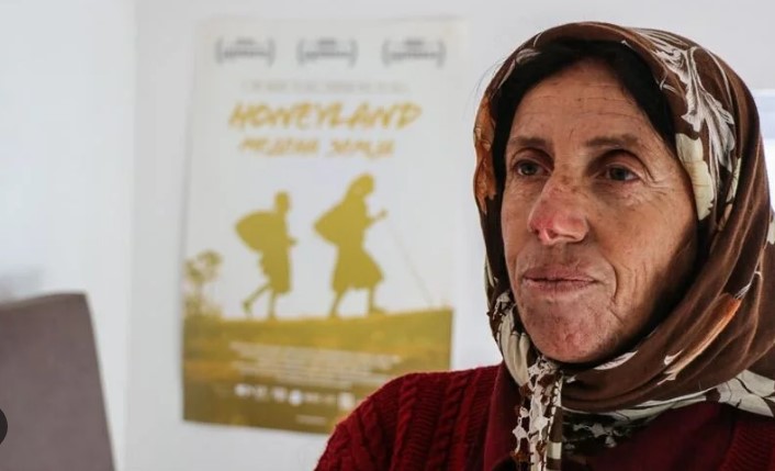 „Животот ми го упропасти, полицијата не помага, а капка по капка собирам да преживеам“ – Атиџе низ солзи