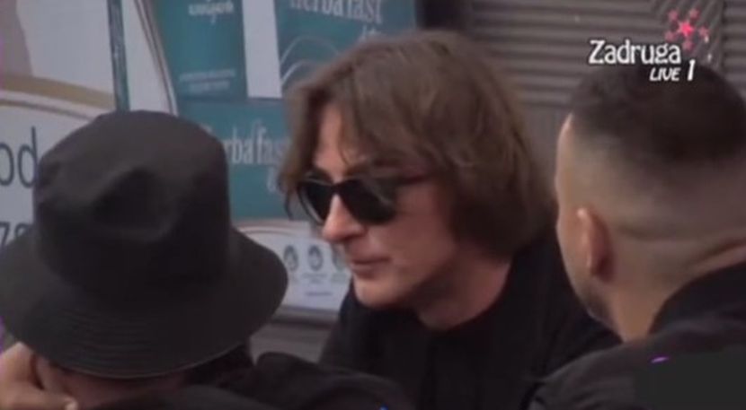 СЕ УКИНУВА „Задруга“ (Видео)