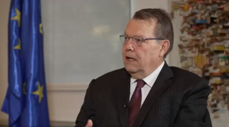 И НА ХОЛАНДСКИОТ АМБАСАДОР МУ ПУКНА ФИЛМОТ: Каде се милијардите што ги дадовме!?