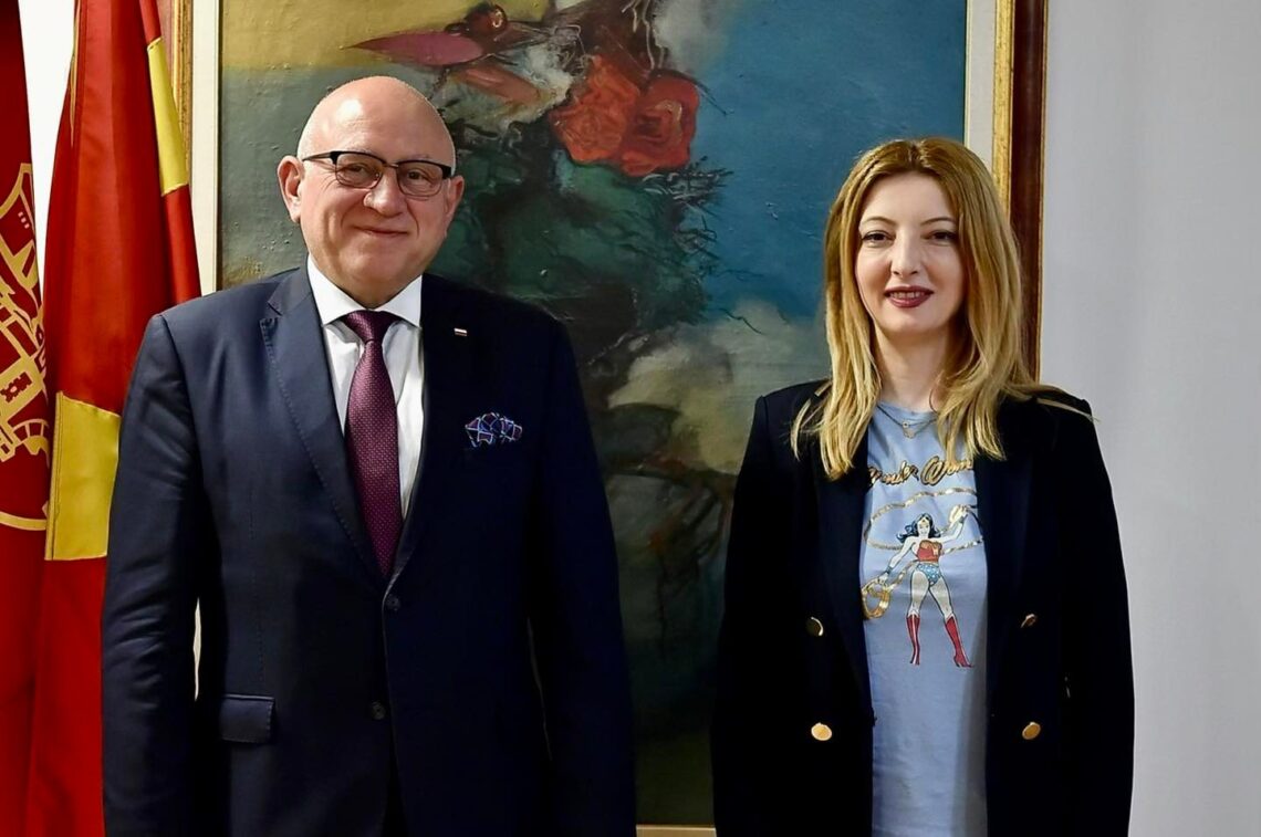 Јака маичка држи Арсовска (Фото)