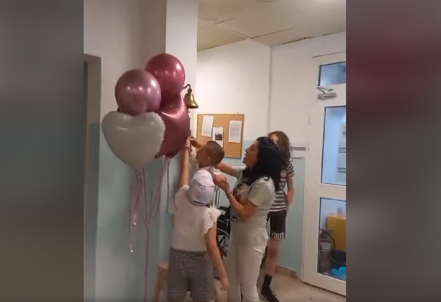 ВИДЕО: Малата Ангела ја победи болеста