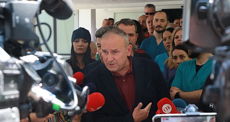 Д-р Сашко Јовев: Во оваа држава само успехот не се простува